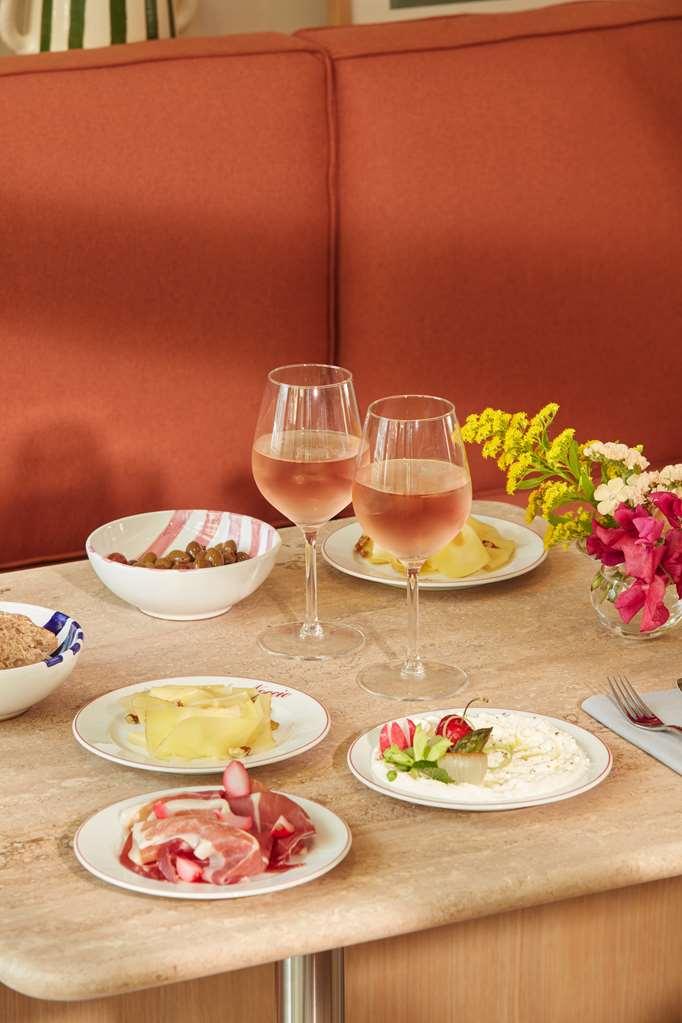 Okko Hotels Paris Rosa Parks المطعم الصورة